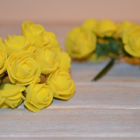 Роза фоамиран 2.5см  Желтая